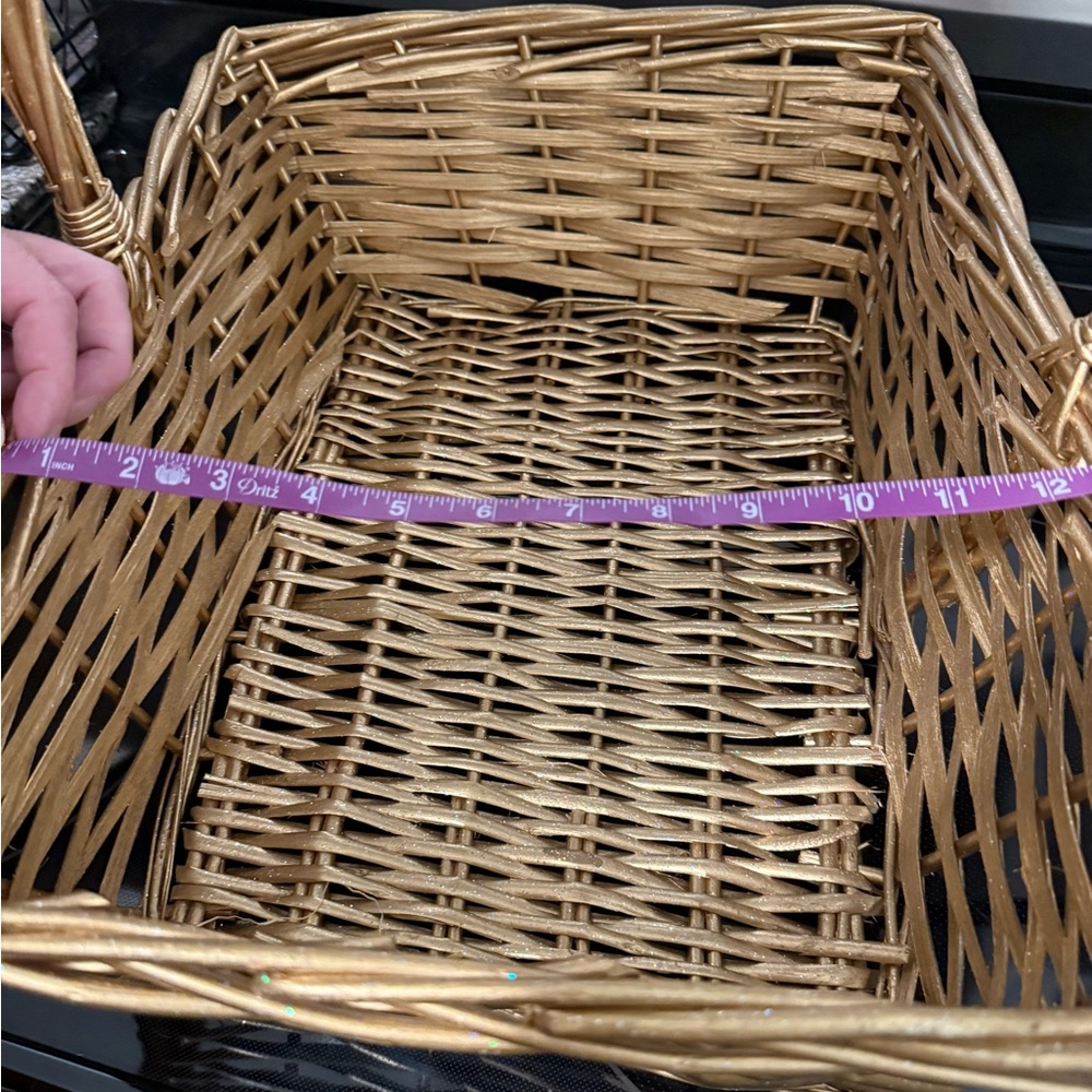 Large Wicker Basket with Handle - Picture 4 of 5